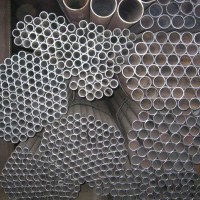 Seamless steel pipe for structure