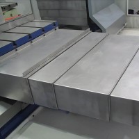 Telescopic machine tool steel plate protective cover